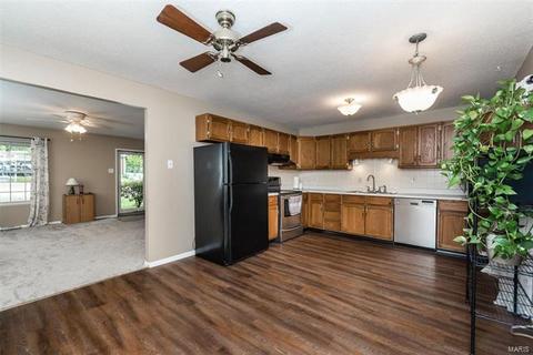 11585 Birchstone Dr, Bridgeton, MO 63044 photo 8