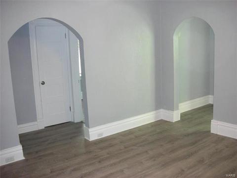 5218 Gresham, Saint Louis, MO 63109 photo 12