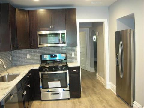 5218 Gresham, Saint Louis, MO 63109 photo 7
