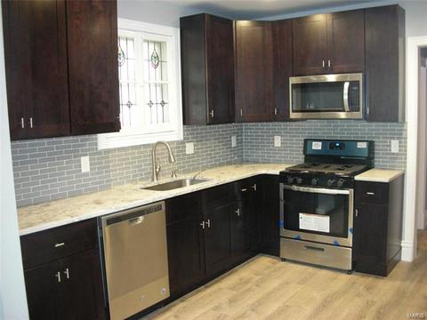 5218 Gresham, Saint Louis, MO 63109 photo 6