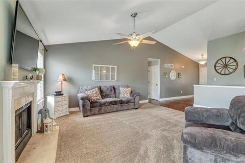 45 W Park Dr, O'fallon, MO 63366 photo 7