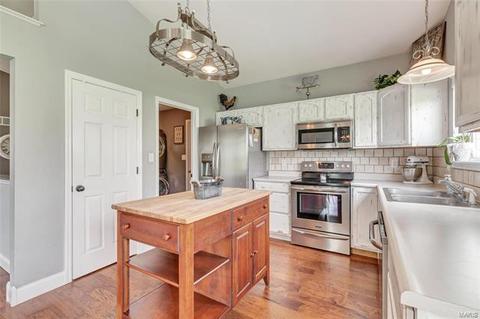 45 W Park Dr, O'fallon, MO 63366 photo 14