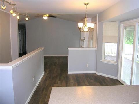 867 Molloy Dr, O'fallon, MO 63366 photo 6