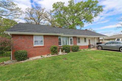 653 Wolfrum Rd, Weldon Spring, MO 63304 photo 2