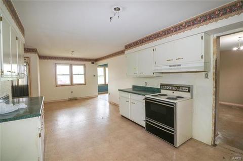 653 Wolfrum Rd, Weldon Spring, MO 63304 photo 8