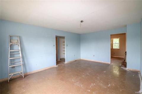 653 Wolfrum Rd, Weldon Spring, MO 63304 photo 3