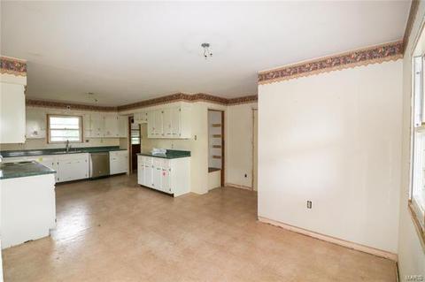 653 Wolfrum Rd, Weldon Spring, MO 63304 photo 6