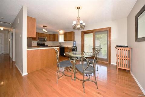 21 Muir St, Eureka, MO 63025 photo 6