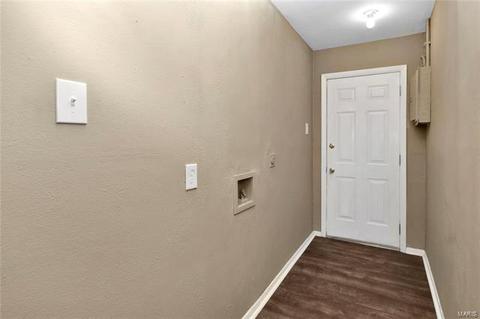 241 Ramsey Ln, Ballwin, MO 63021 photo 9