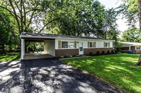 241 Ramsey Ln, Ballwin, MO 63021 photo 1
