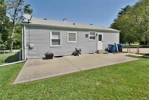 440 Bush Dr, Ballwin, MO 63021 photo 28