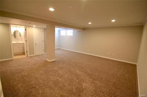 1445 Greenfield Crossing Ct, Ballwin, MO 63021 photo 24