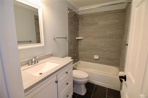 1445 Greenfield Crossing Ct, Ballwin, MO 63021 photo 22