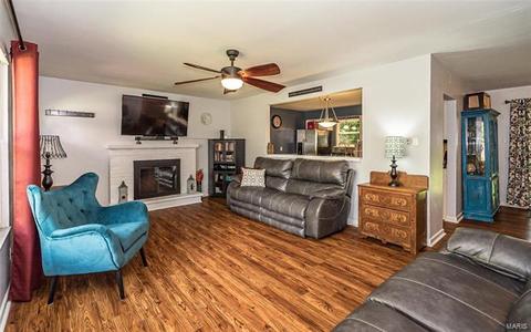 48 Reinke Rd, Ellisville, MO 63021 photo 2