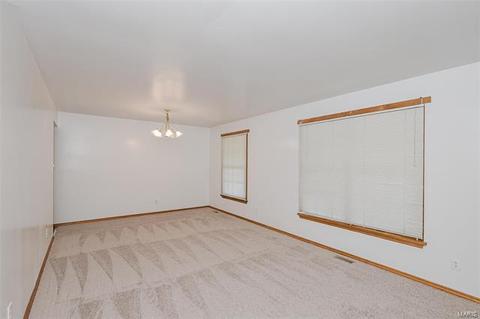 327 Brightfield Trl, Ballwin, MO 63021 photo 4