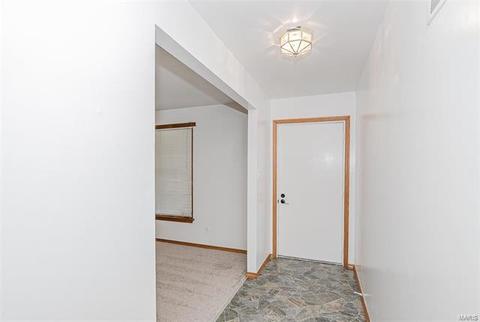327 Brightfield Trl, Ballwin, MO 63021 photo 3