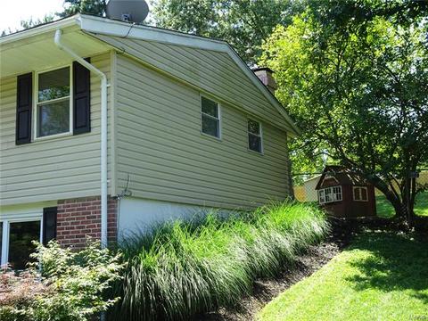 1016 Trianon, Ballwin, MO 63011 photo 2