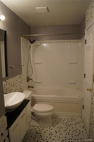 1186 Haven View Cir, O'fallon, MO 63366 photo 9