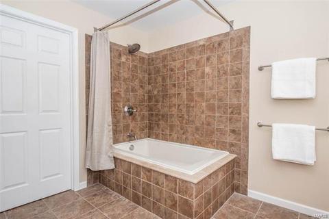 110 New Ballwin, Ballwin, MO 63021 photo 16