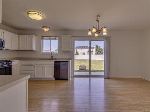 2711 Black Cherry Dr, O'fallon, MO 63368 photo 5