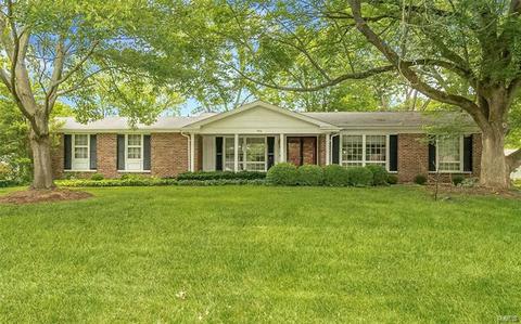 402 Nottingham Dr, Ballwin, MO 63011 photo 1