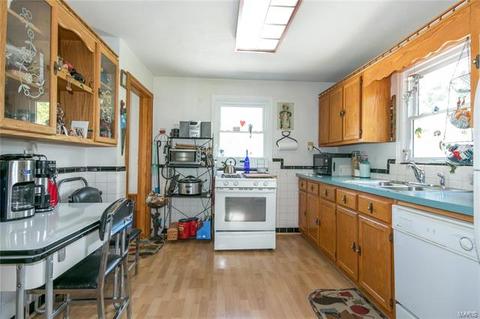 3729 Midview Ave, Bridgeton, MO 63044 photo 5