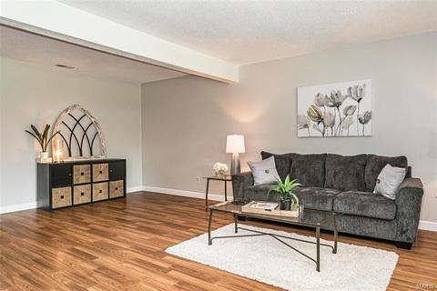 2625 Hampton Rd, Saint Charles, MO 63303 photo 5