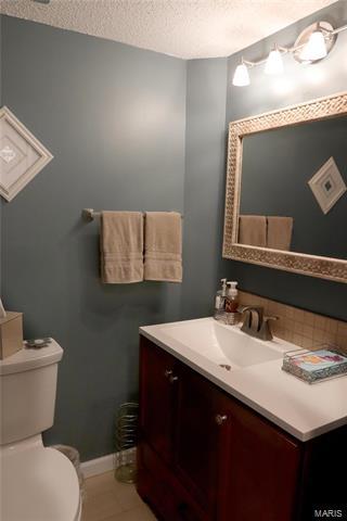 137 Carmel Woods, Ellisville, MO 63021 photo 8