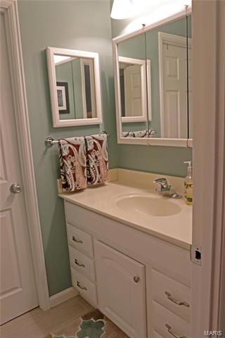 137 Carmel Woods, Ellisville, MO 63021 photo 12