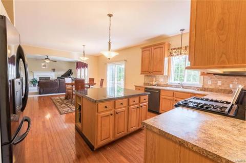 920 Bentley Park Cir, O'fallon, MO 63368 photo 7