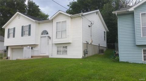 3674 Adie Rd, Saint Ann, MO 63074 photo 1