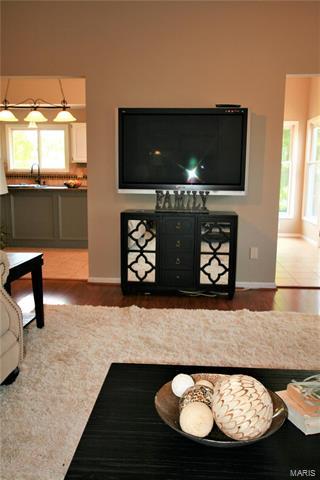 5241 Roanoke Dr, Weldon Spring, MO 63304 photo 13