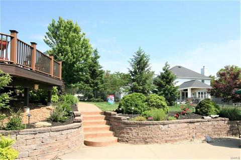 5241 Roanoke Dr, Weldon Spring, MO 63304 photo 8