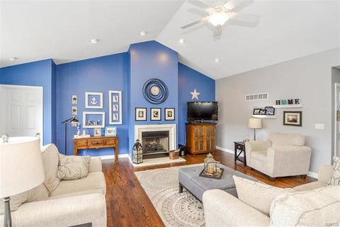 2 Hillington Ct, Eureka, MO 63025 photo 9