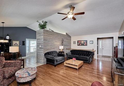 1207 Bellow Falls Dr, O'fallon, MO 63368 photo 9