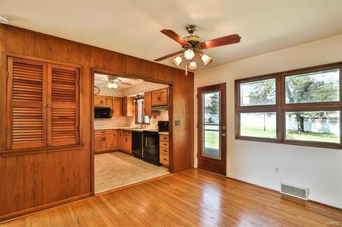 121 Vlasis Dr, Ballwin, MO 63011 photo 7