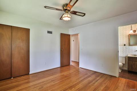 121 Vlasis Dr, Ballwin, MO 63011 photo 10