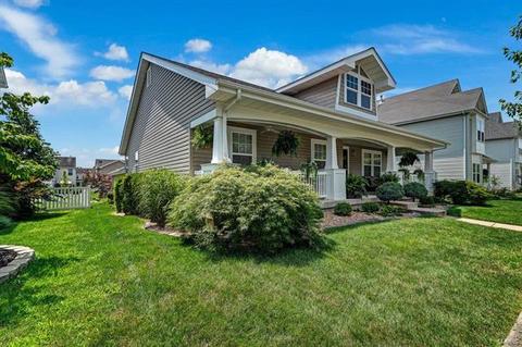 588 Misty Mountain Dr, O'fallon, MO 63368 photo 2
