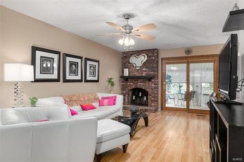 821 King George Ct, Manchester, MO 63021 photo 20