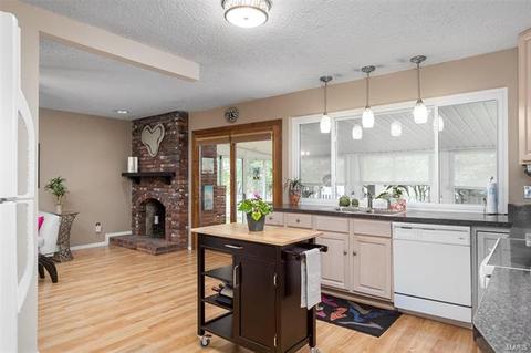 821 King George Ct, Manchester, MO 63021 photo 25