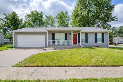 1374 Half Moon Dr, O'fallon, MO 63366 photo 1