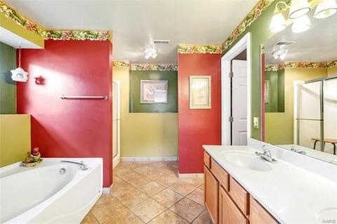 722 Diamond Pointe Ct, O'fallon, MO 63366 photo 29