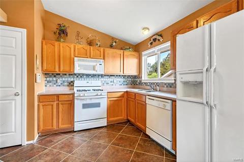 722 Diamond Pointe Ct, O'fallon, MO 63366 photo 17