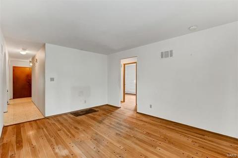 324 Statewood Dr, Ballwin, MO 63021 photo 6
