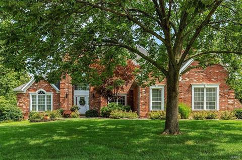 725 Hillenkamp Dr, Weldon Spring, MO 63304 photo 2