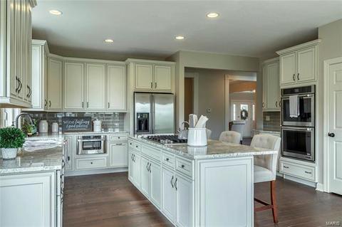 725 Hillenkamp Dr, Weldon Spring, MO 63304 photo 10