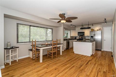 805 Rockhurst Dr, Manchester, MO 63021 photo 9