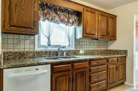 317 Wildforest Dr, Ballwin, MO 63011 photo 6