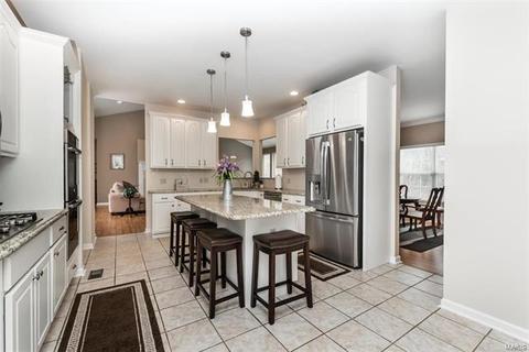 301 Perceval Dr, Weldon Spring, MO 63304 photo 5