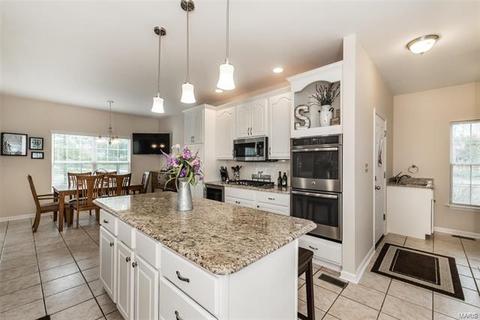 301 Perceval Dr, Weldon Spring, MO 63304 photo 9